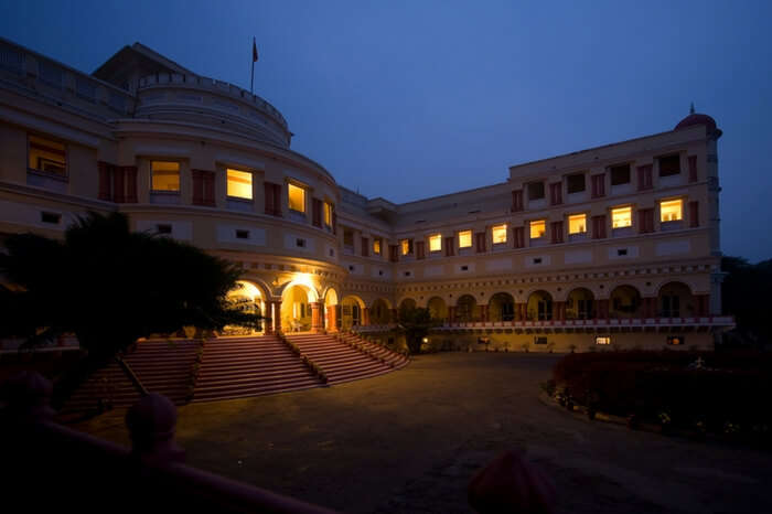 A charming Sariska Palace in Alwar at night