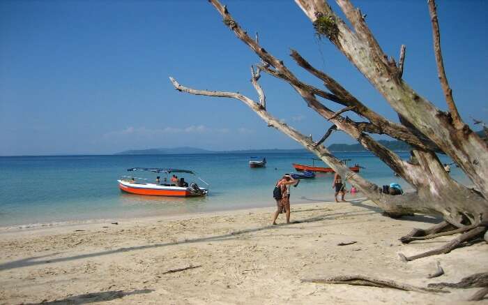 Tourists in Wandoor Beach near Port Blair