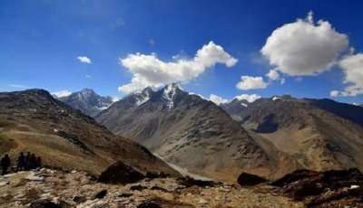 witness the beauty of mountains in spiti