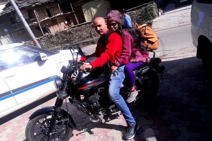 Jayesh and his wife going to Naggar Castle