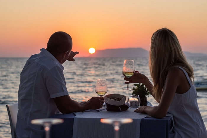 Fine dining couple in Mallorca