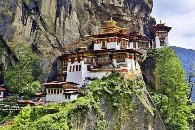 Explore tiger's nest in Bhutan which is one of the best places to plan budget international trips
