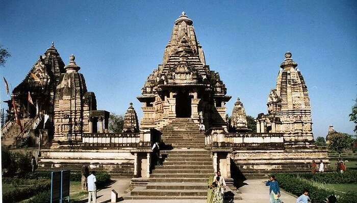 -Khajuraho_tempel_india