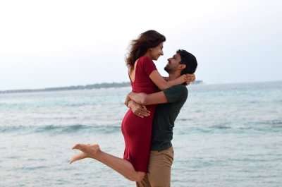 hemant and his wife in maldives