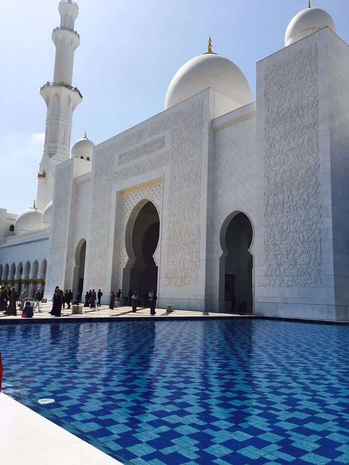 grand mosque tour in abu dhabi
