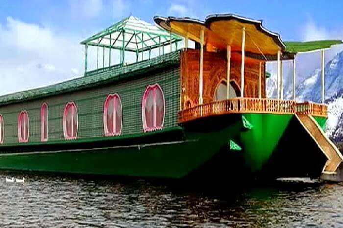 acj-1804-butterfly-houseboat