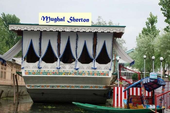 Front view of Mughal Sherton in kashmir