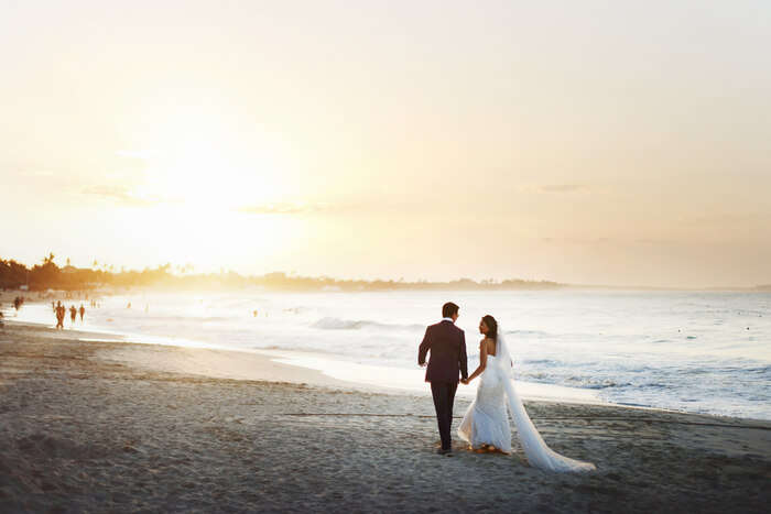 A Perfectly Blended Coastal Wedding Full of 'Southern Charm