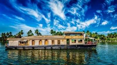 A mesmerising view of Kerala houseboat, India