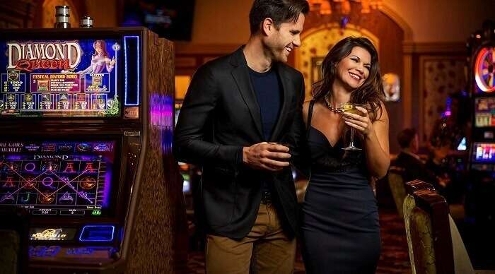 couple in bellagio casino