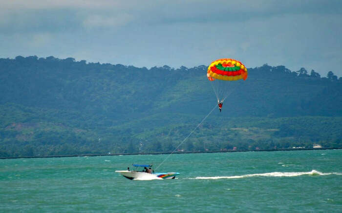 parasailing in Langkawi 