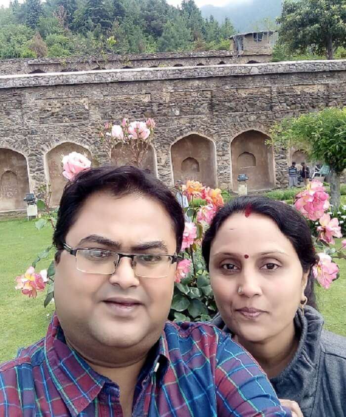 rakesh and his wife enjoy their holiday in srinagar
