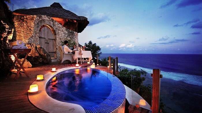 cliffside dining Bali