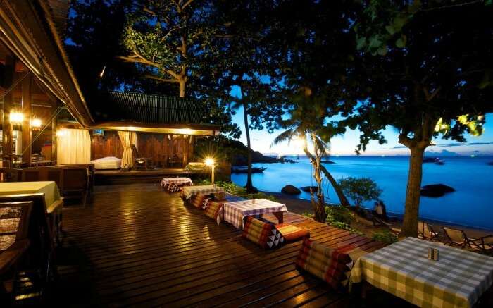 A romantic restaurant overlooking a sea 