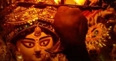 Aarti of maa Durga during Kolkata Durga Puja celebrations