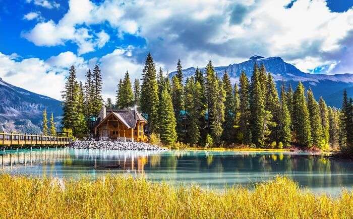 40 Best Places To Visit In Canada (With Photos) For 2021 Vacay!