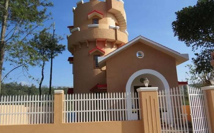 Beautiful front view of Gryffindor Cottage in Yercaud in Tamil Nadu