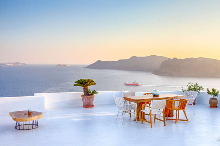 5 Most Romantic Places In Santorini That'll Electrify Your ...