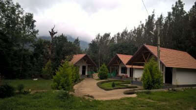 An amazing view of Clover Leaf Home Stay surrounded by lush greenery