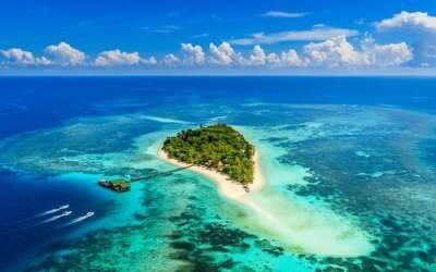 A gorgeous view of Lankayan Island which is one of the amazing Malaysia Islands