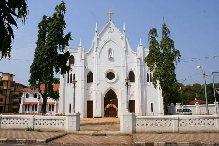 visit St. Andrew’s Church in goa