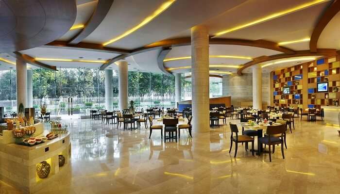 24/7 Restaurant, The Lalit Hotel