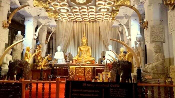 tooth relic temple kandy