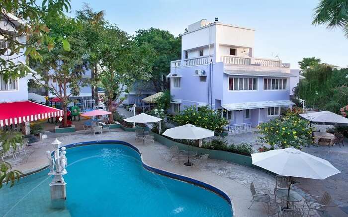 Pool view of Avion Holiday Resort in Khandala