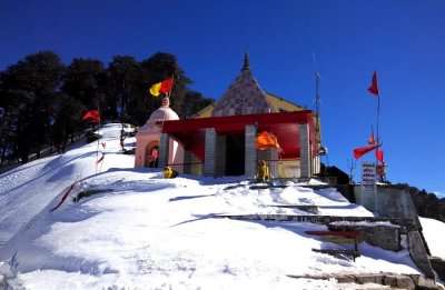 Narkanda is one of the exhilarating places to visit near Delhi for snowfall this winter