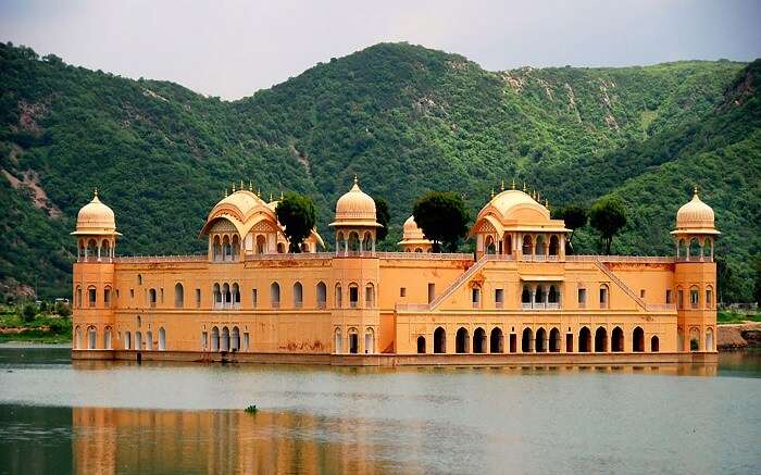 Jal Mahal: one of the best private places for couples in Jaipur