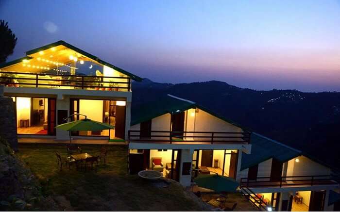 A view of Woodsmoke Resort in Shogi at sunset