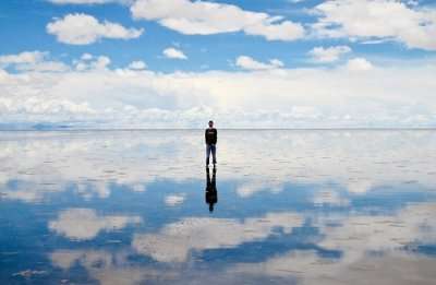 Walk on the salt flats of Salar de Uyuni, Bolivia