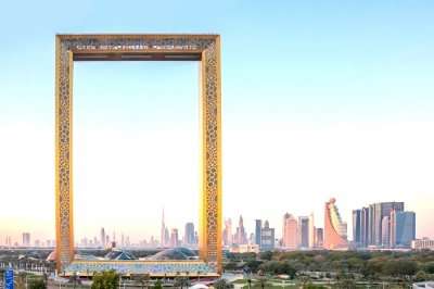 World's Largest Picture Frame