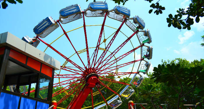 A swing in Essel world Mumbai