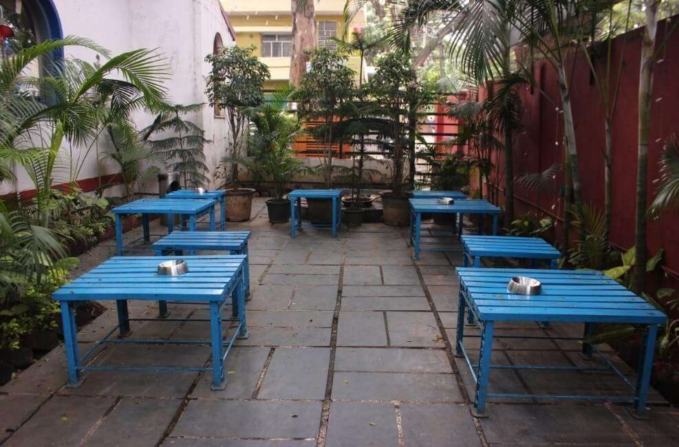 32 Best Cafes In Bangalore To Hangout With Friends In 2023