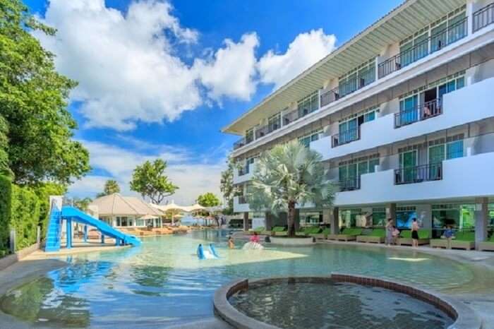 Exterior of discovery beach hotel Pattaya