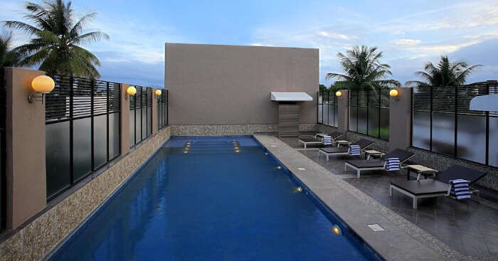 Deccan Rendezvous swimming pool