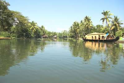 Kumarakom, one of the tourist places in South India during summer is a must-visit for House Boat rides