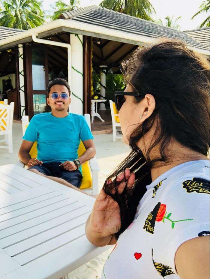 outdoor eating at sun island resort