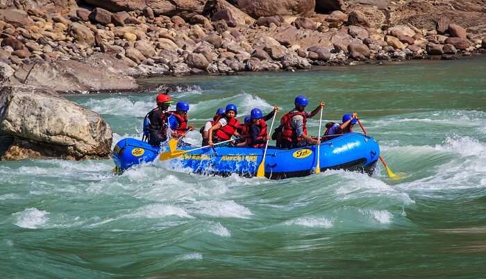 go river rafting at rishikesh