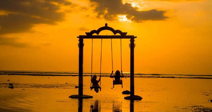 swing amid a sea