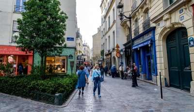 28 Best Places For Shopping In Paris Like A Pro In 2022