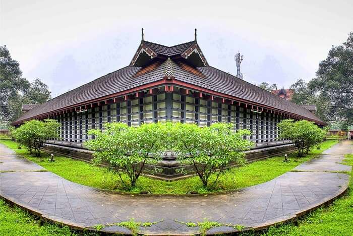 Poonkunnam Shiva Temple thrissur
