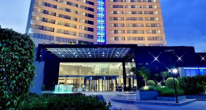 kochi Marriott hotel kerala