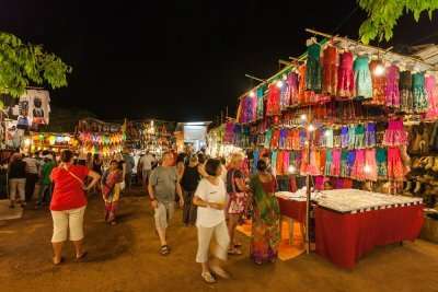 Enjoy a delightful shopping experience at night market during your 3 days in Goa trip