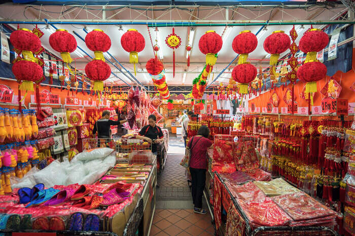 shopping in singapore