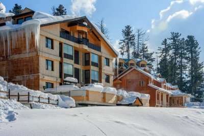 20 Best Hotels In Kashmir For Luxury And Budget Vacationers In 2022!