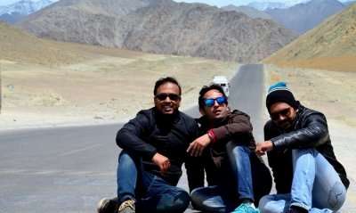 friends trip to ladakh
