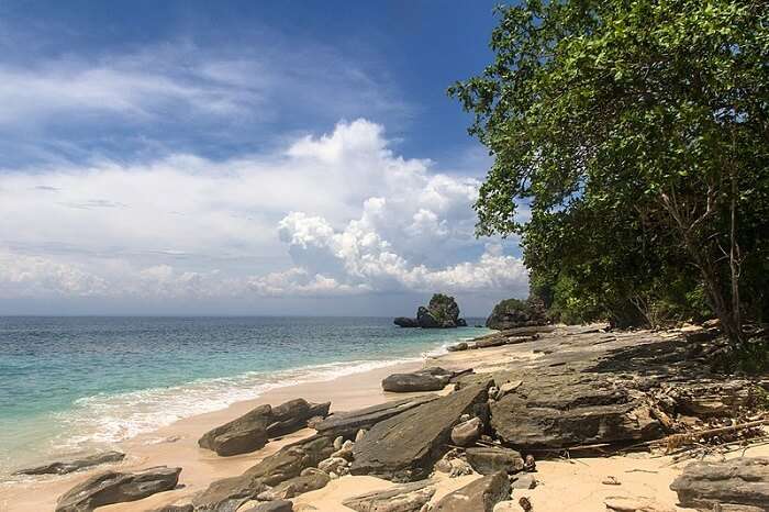 padang padang shore