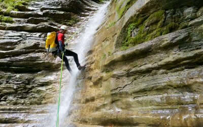 Water Rappelling